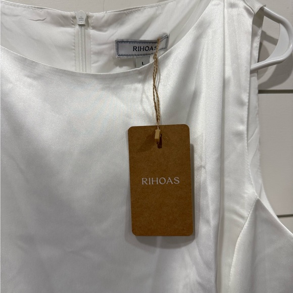 RIHOAS  White Bow Sheath Dress with Slit - Picture 4 of 9